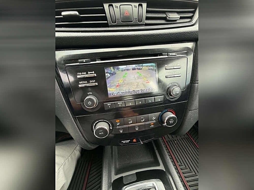 2017 Nissan Rogue S - Photo 20