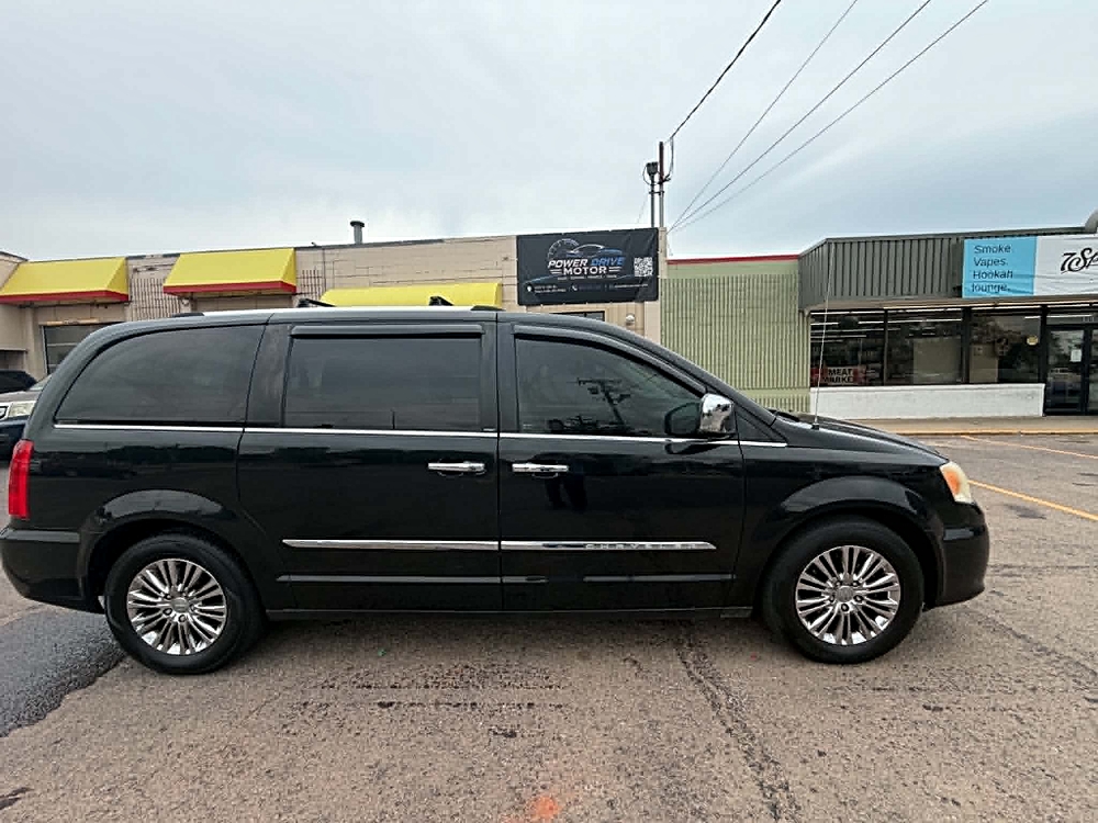 2011 Chrysler Town & Country