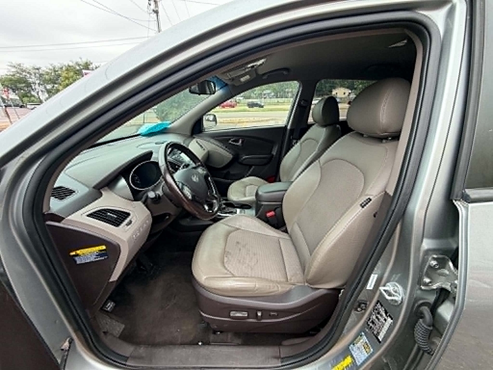 2015 Hyundai Tucson SE - Photo 16