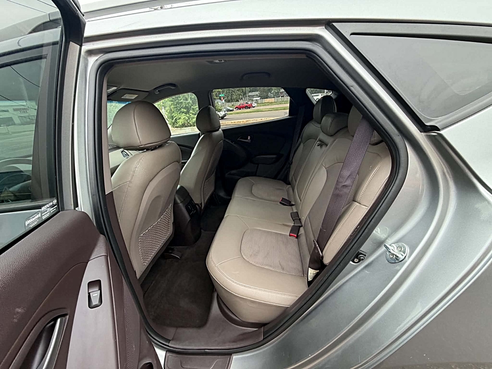 2015 Hyundai Tucson SE - Photo 18