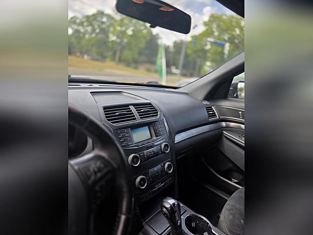 2019 Ford Explorer XLT - Photo 8
