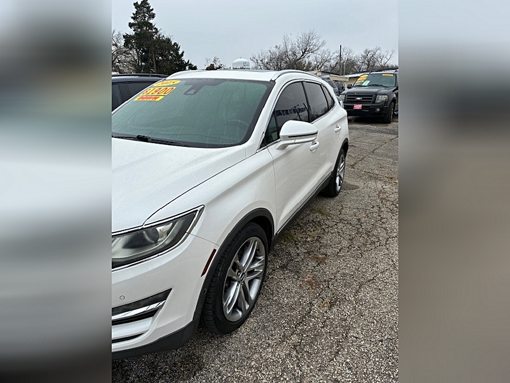 2015 Lincoln MKC Base's photo