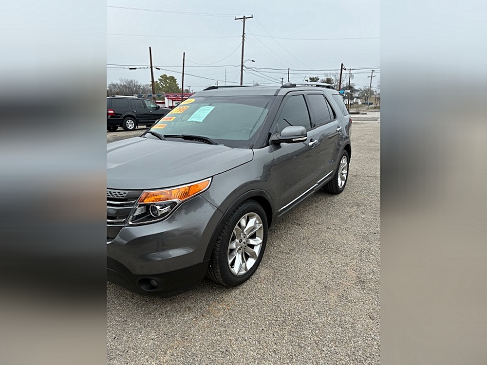 2014 Ford Explorer Limited's photo