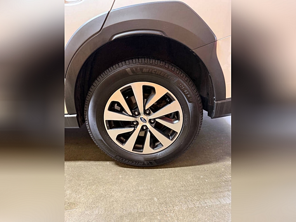 2023 Subaru Outback Premium - Photo 11