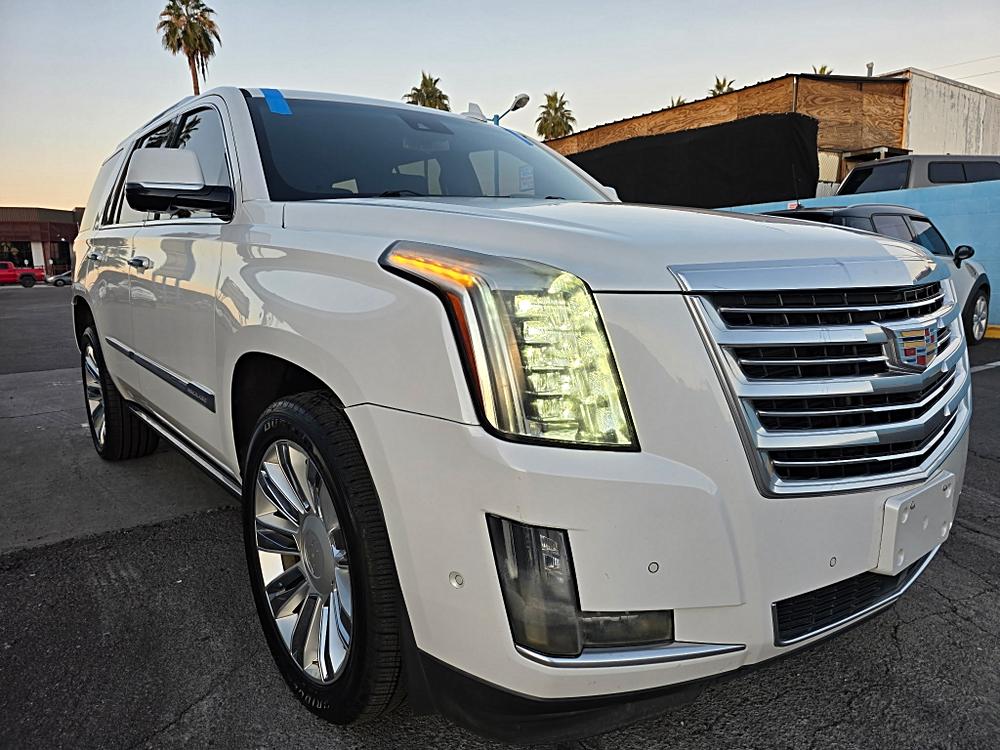 2017 Cadillac Escalade Platinum's photo