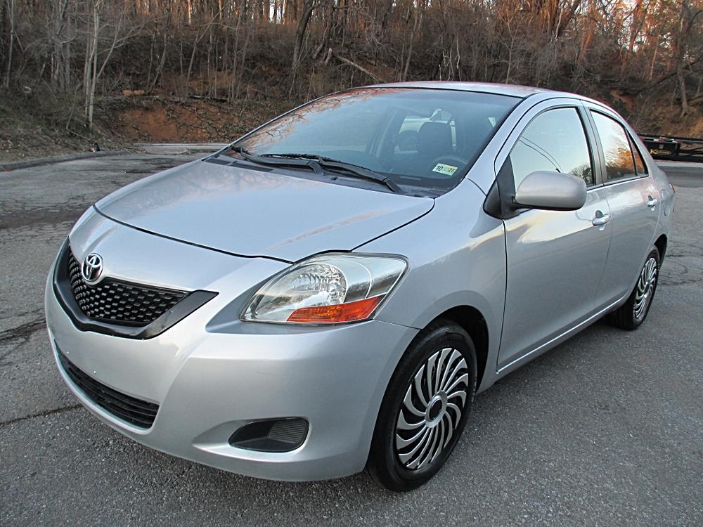 2009 Toyota Yaris Base