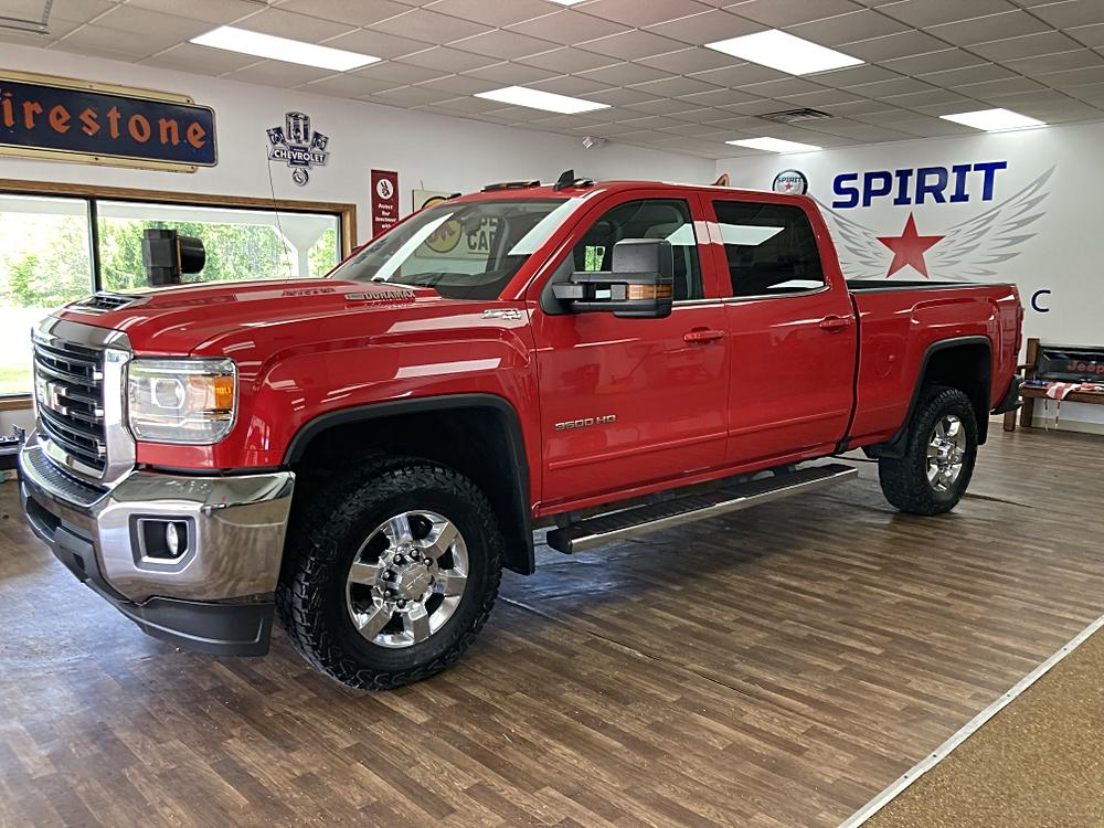 2017 GMC Sierra 4WD Crew Cab Standard Box SLE's photo