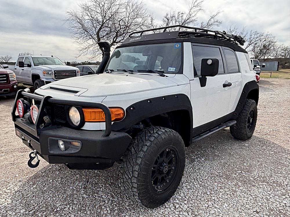 2012 Toyota FJ Cruiser Base's photo