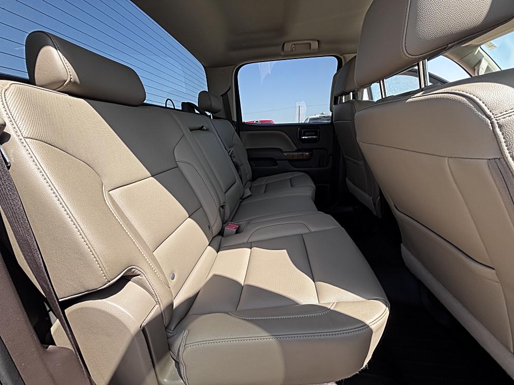 2018 GMC Sierra 2500HD SLT - Photo 18