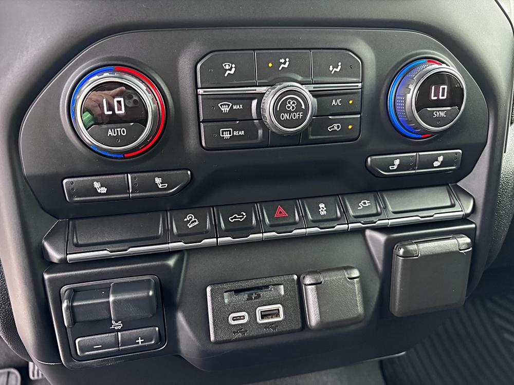 2022 Chevrolet Silverado 3500HD High Country - Photo 51