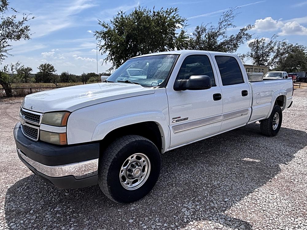 2005 Chevrolet Silverado 2500HD LS
