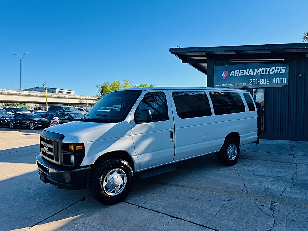 2010 Ford E-Series Econoline Wagon XL