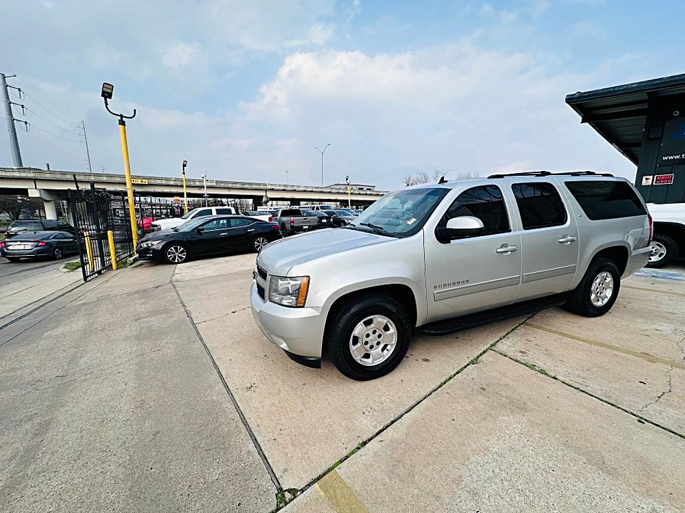 2011 Chevrolet Suburban LT