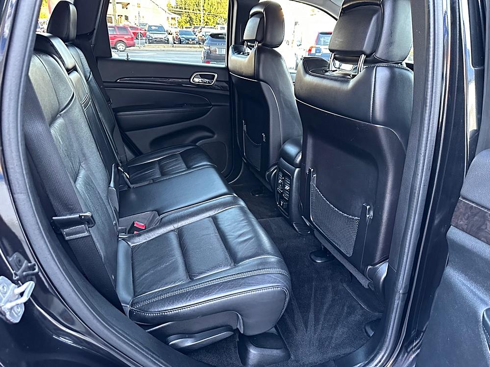 2012 Jeep Grand Cherokee Laredo - Photo 12
