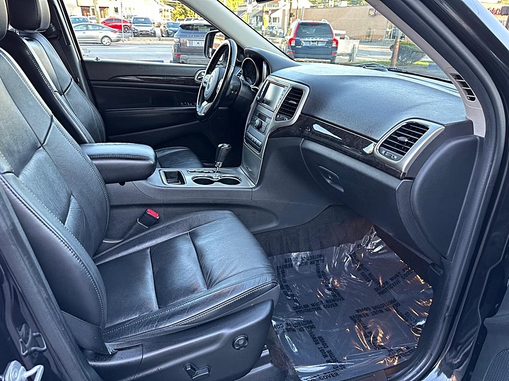 2012 Jeep Grand Cherokee Laredo - Photo 14