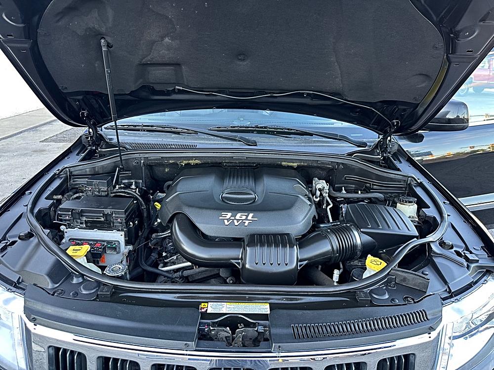 2012 Jeep Grand Cherokee Laredo - Photo 19