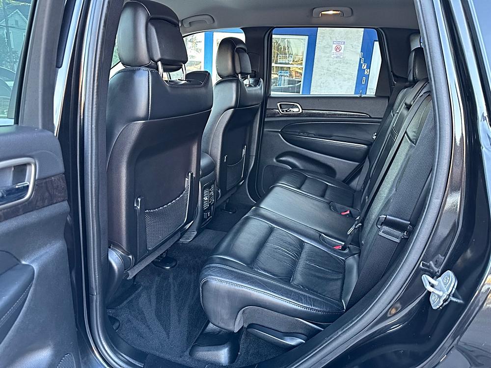 2012 Jeep Grand Cherokee Laredo - Photo 10