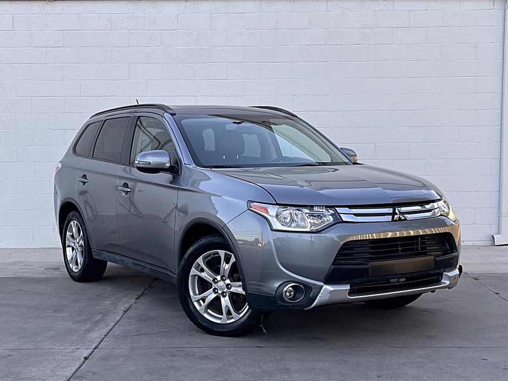 2015 Mitsubishi Outlander SE
