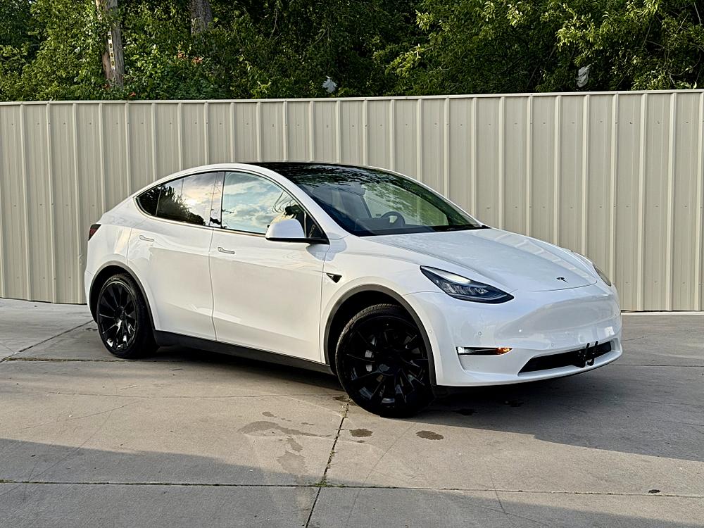 2021 Tesla Model Y Long Range Dual Motor All-Wheel Drive's photo
