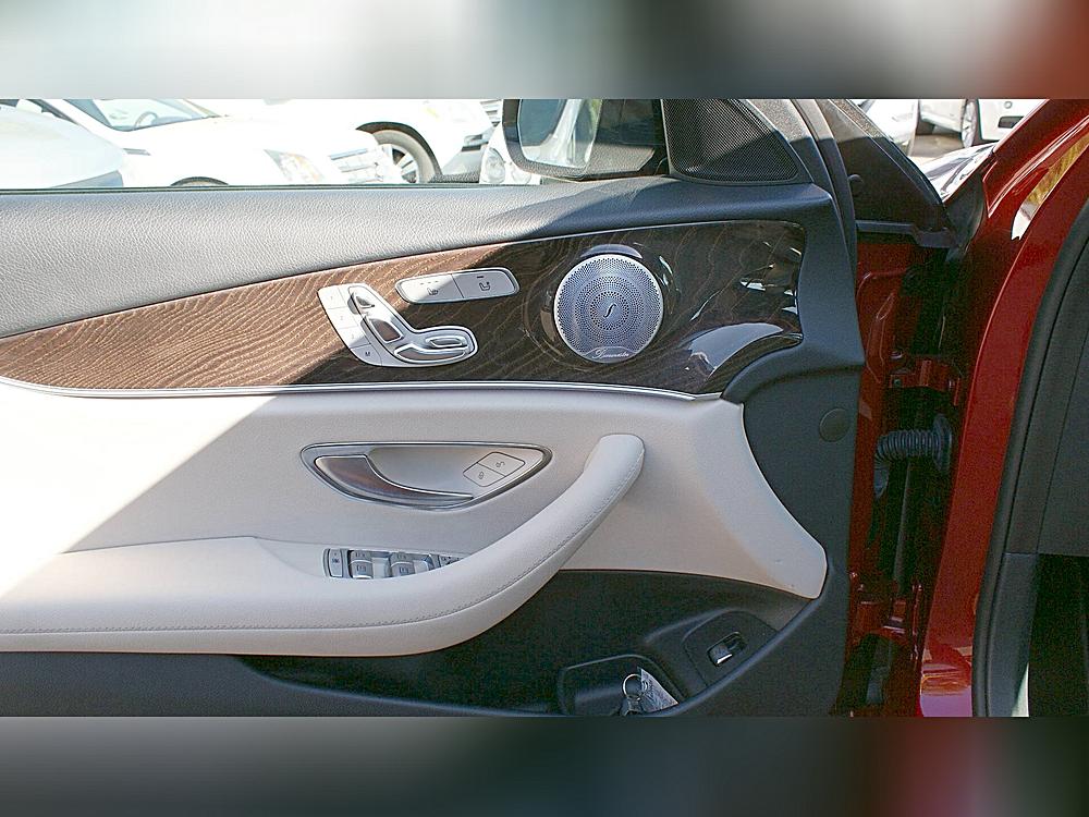 2019 Mercedes-Benz E-Class E300 - Photo 14