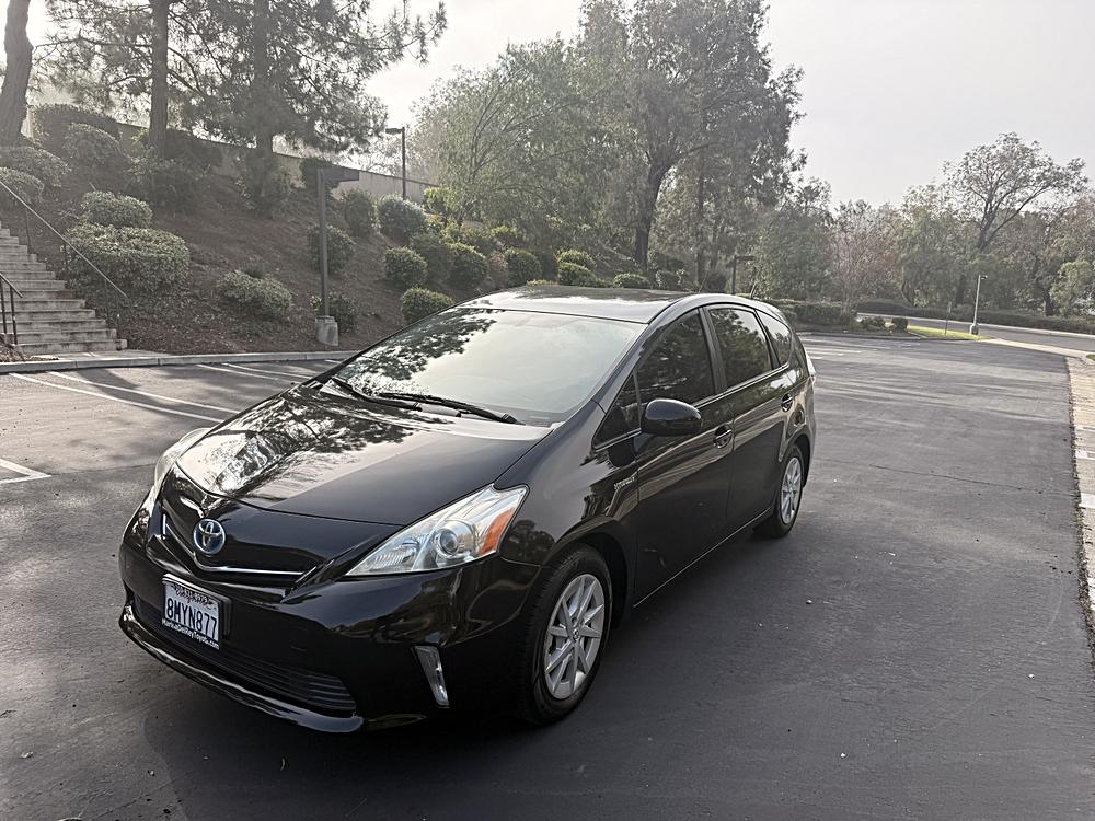 2013 Toyota Prius v