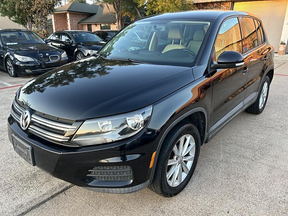 2014 Volkswagen Tiguan 2.0T SE's photo