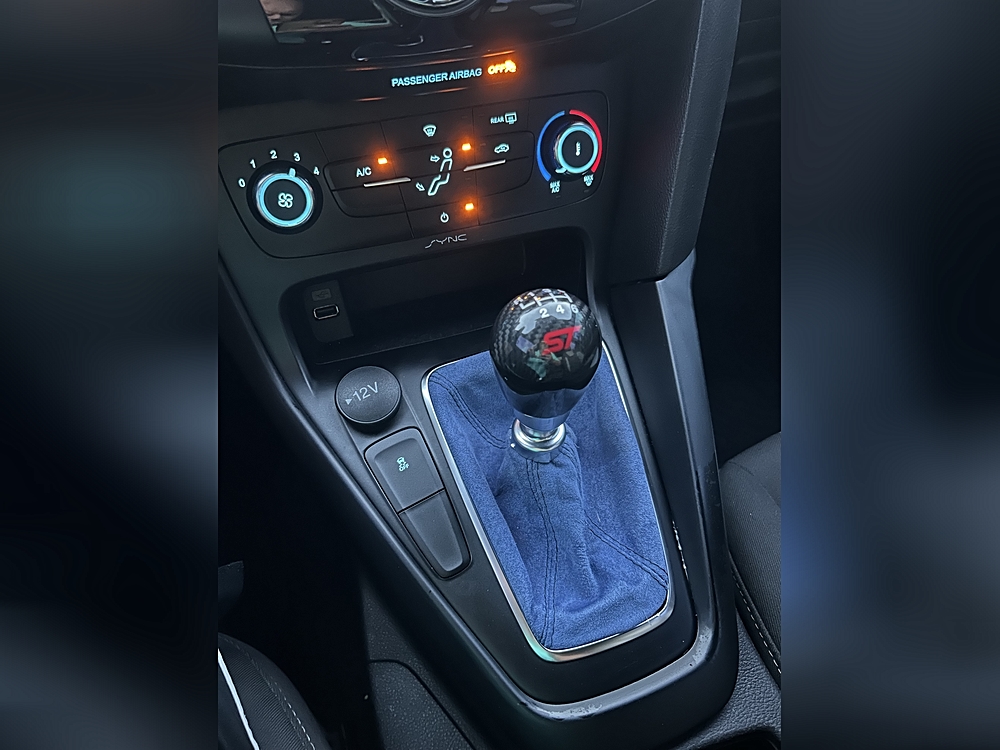 2018 Ford Focus ST - Photo 23