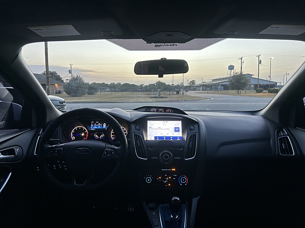 2018 Ford Focus ST - Photo 27