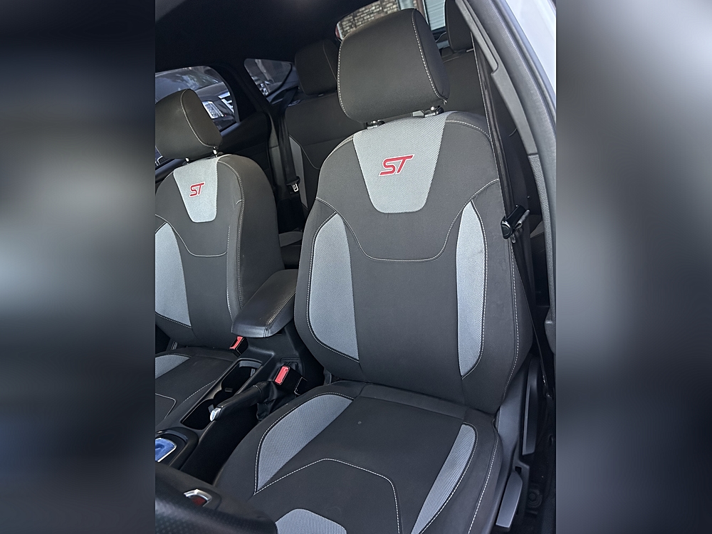 2018 Ford Focus ST - Photo 11