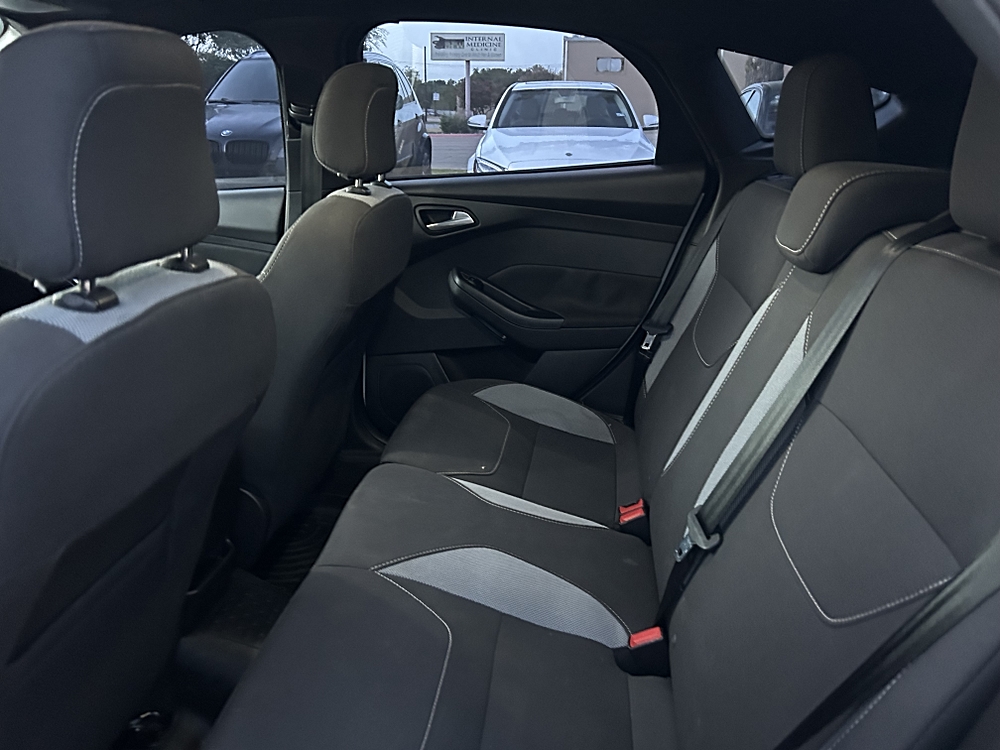 2018 Ford Focus ST - Photo 16