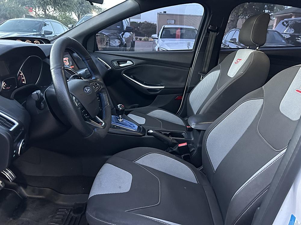 2018 Ford Focus ST - Photo 10