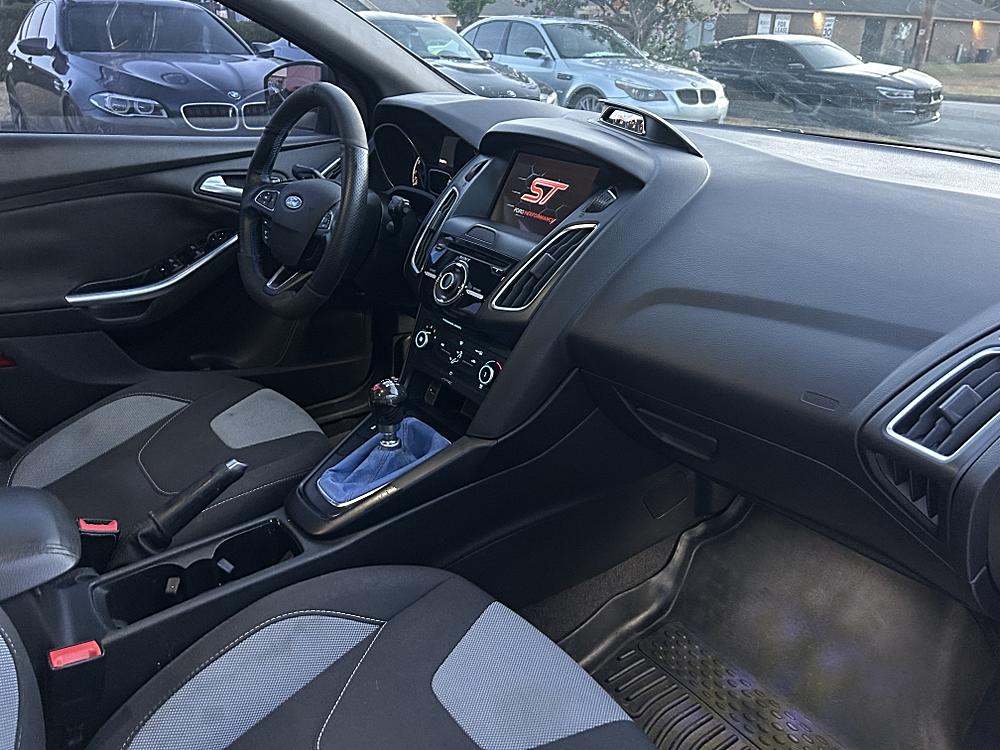 2018 Ford Focus ST - Photo 12
