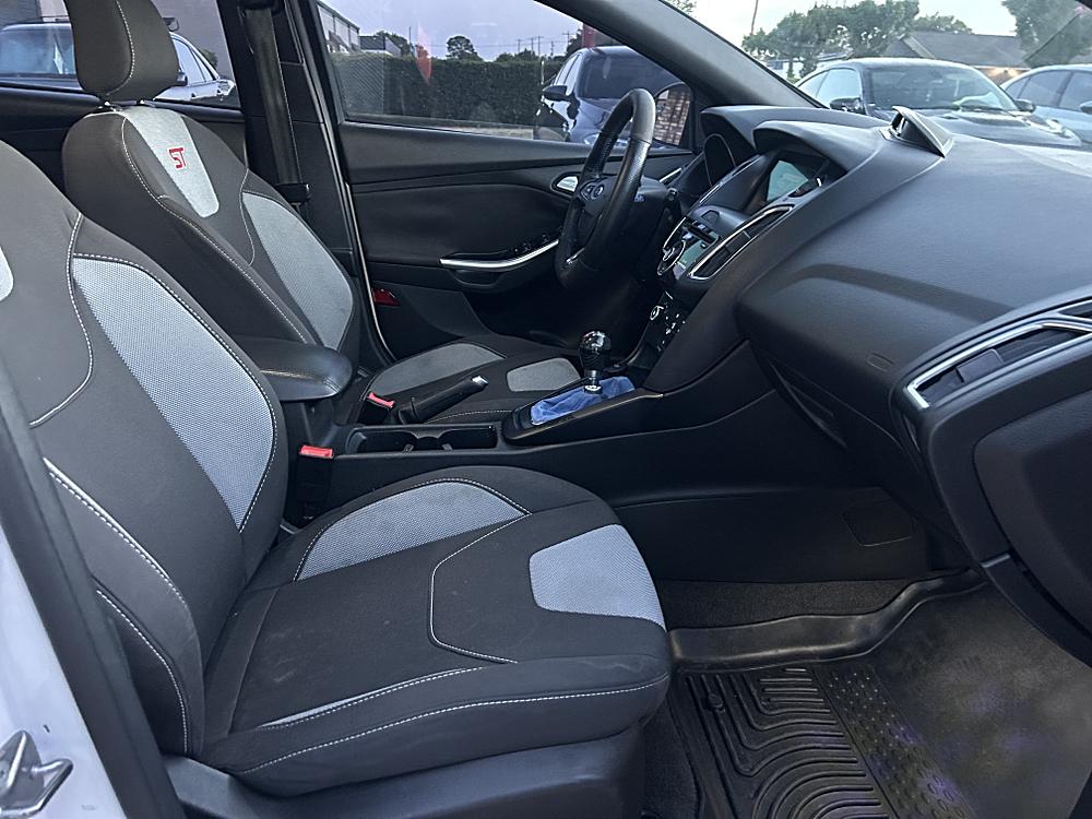 2018 Ford Focus ST - Photo 13