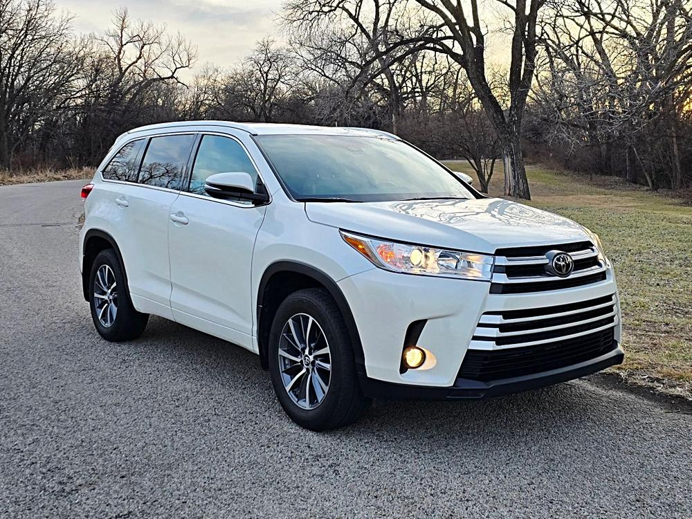 2018 Toyota Highlander XLE's photo