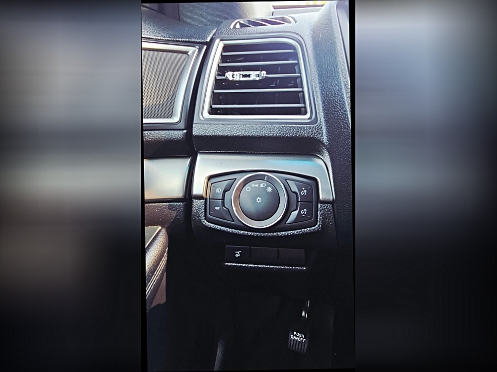 2018 Ford Explorer XLT - Photo 11