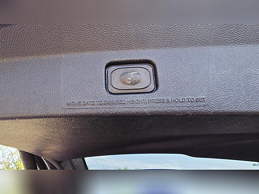 2018 Ford Explorer XLT - Photo 19