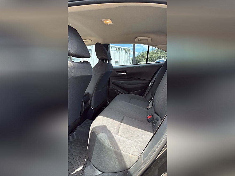 2021 Toyota Corolla LE - Photo 41