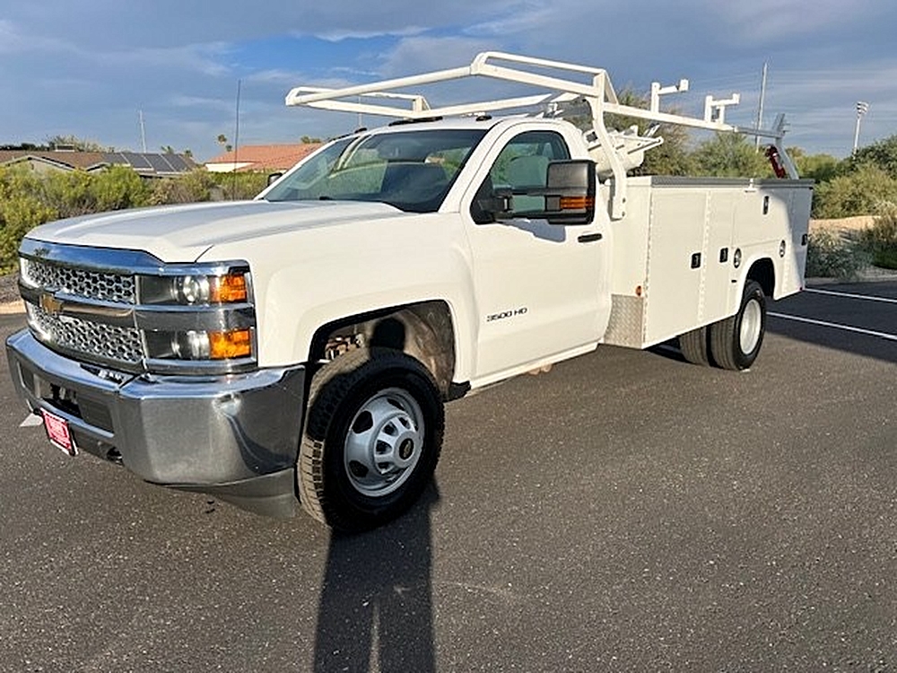 2019 Chevrolet Silverado 3500 Chassis Cab Work Truck's photo