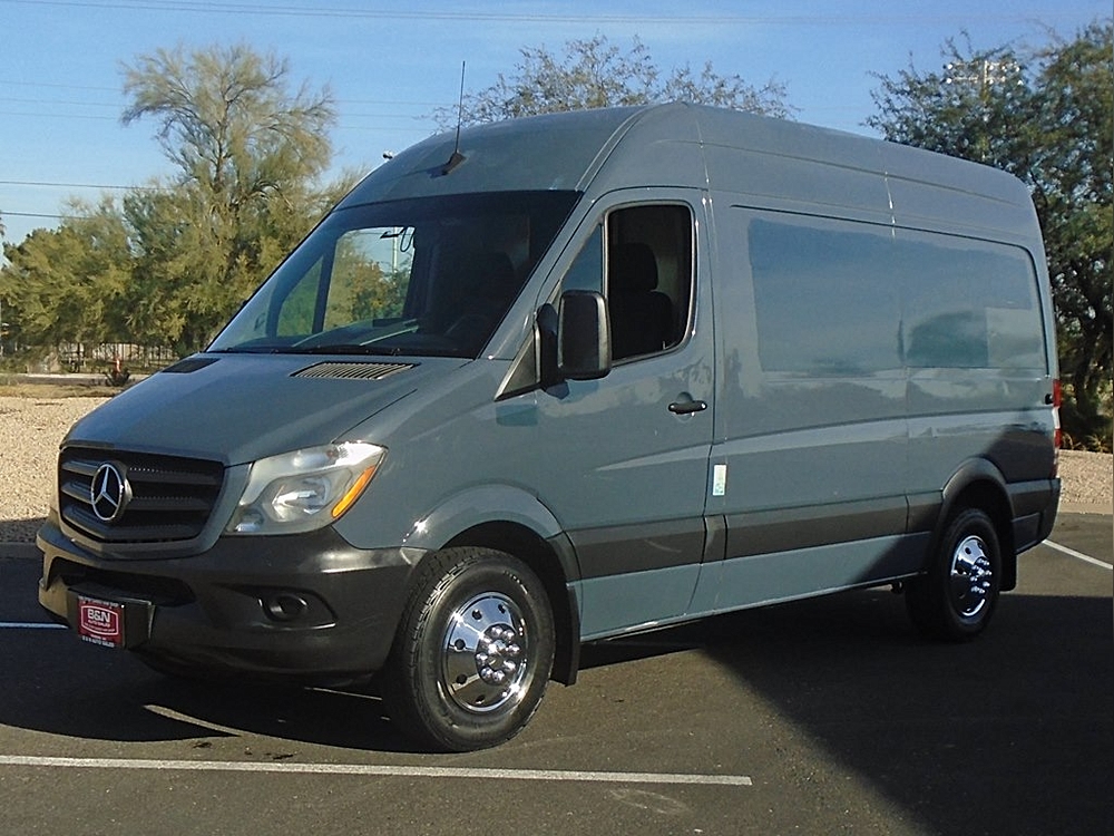 2018 Mercedes-Benz Sprinter WORKER Cargo Van Base