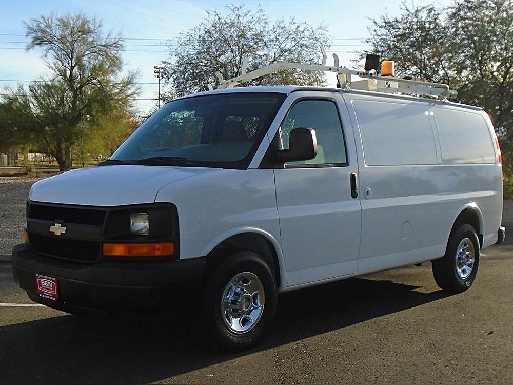 2007 Chevrolet Express Cargo Base's photo