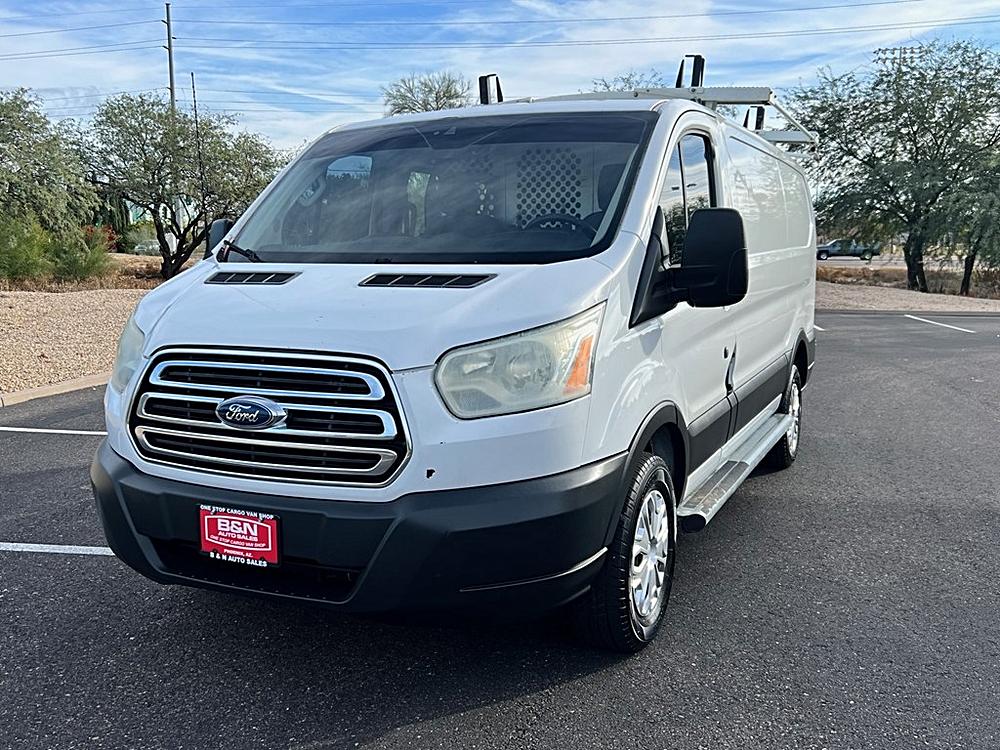2016 Ford Transit Base's photo