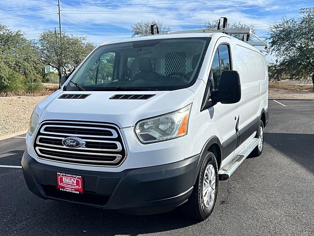 2015 Ford Transit Base's photo