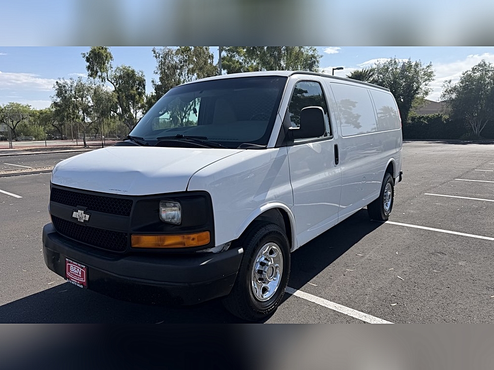2013 Chevrolet Express 2500 Work Van HD's photo