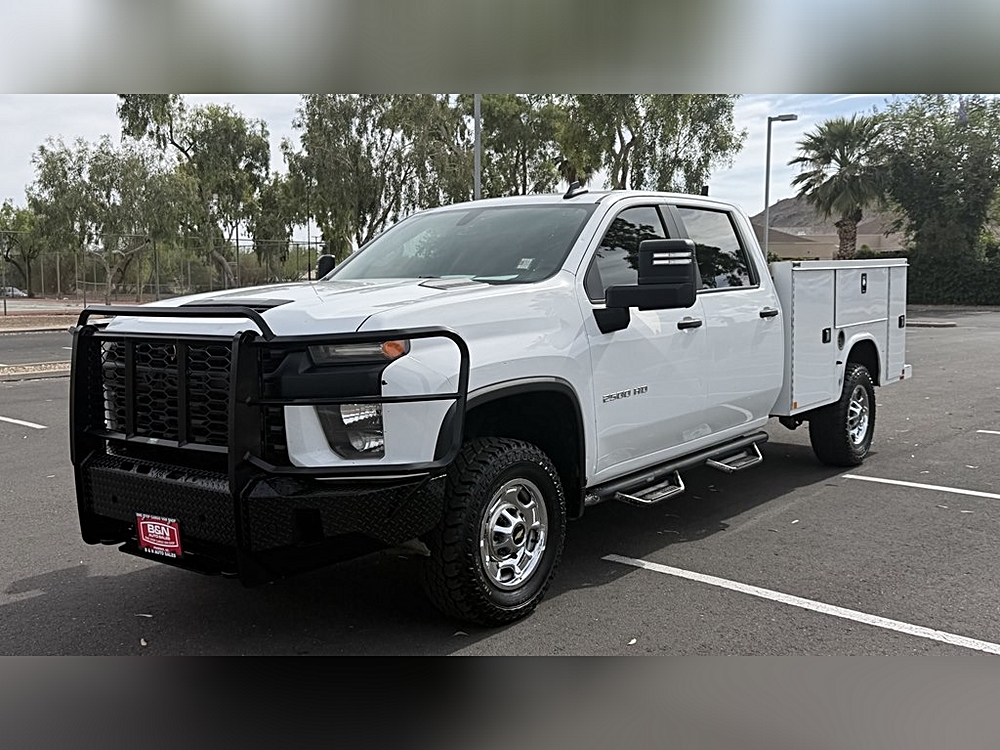 2022 Chevrolet Silverado HD's photo