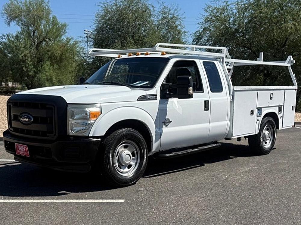 2013 Ford F-350 Super Duty Chassis Cab