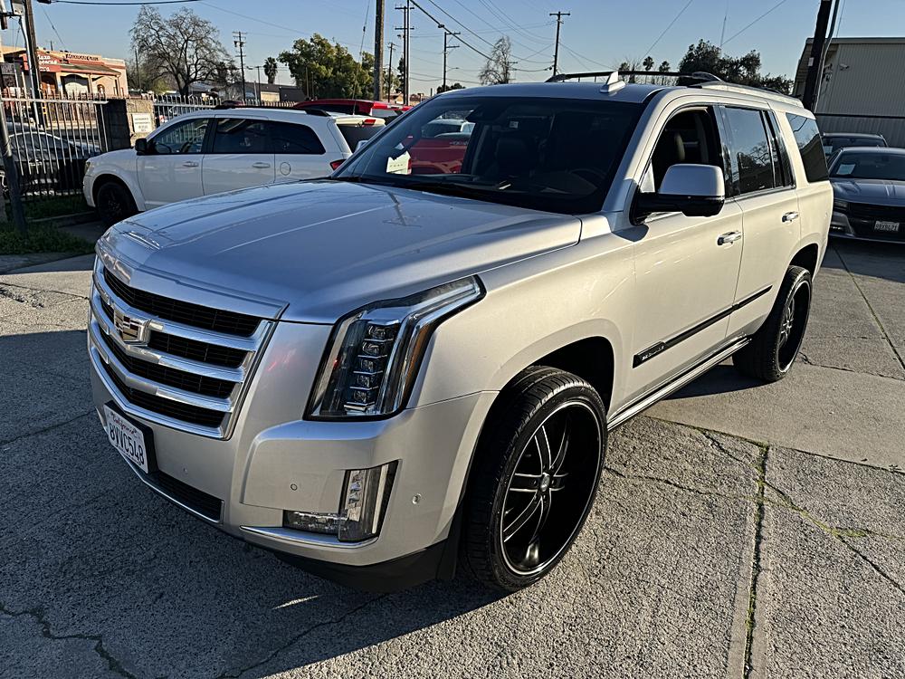 2017 Cadillac Escalade Premium Luxury's photo