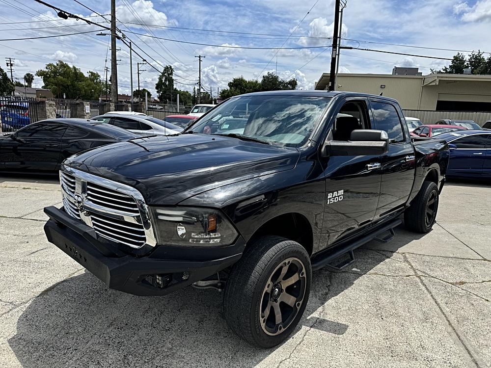 2016 RAM 1500 Big Horn 4x4 Crew Cab 5'7's photo