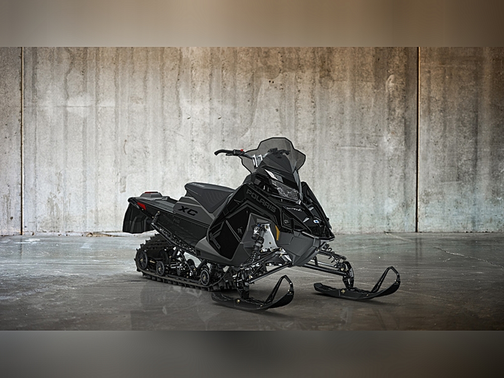 2027 Polaris 650 Switchback XC 146 Gloss Black 1.6 7S ES