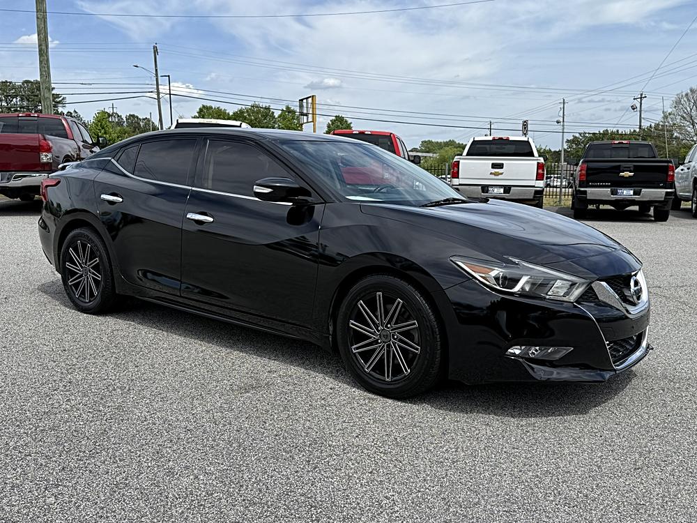 2017 Nissan Maxima SR
