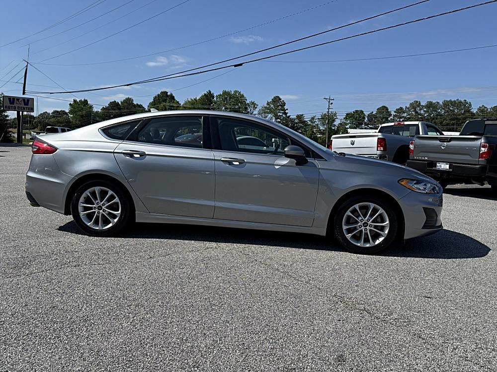 2020 Ford Fusion SE FWD's photo